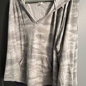 Maurice’s Camo Hoodie - Size 3x